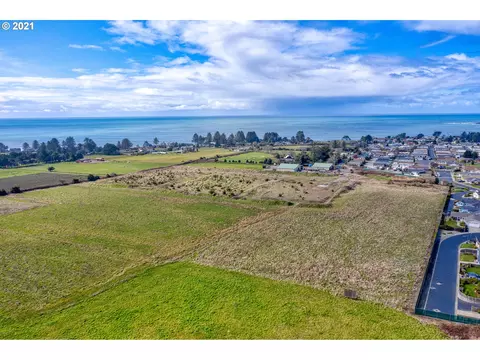 Olsen Ln, Brookings, OR 97415