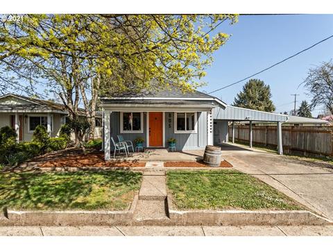 805 E 9th St, Newberg, OR 97132 photo 1