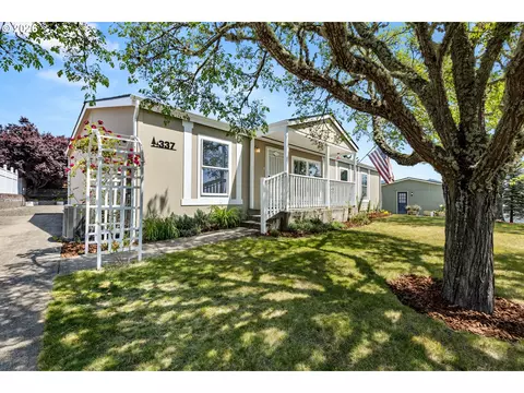 337 Monte Dr, Roseburg, OR 97471