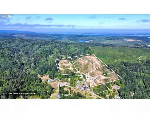 000 Fawn Ln #1405, Coos Bay, OR 97420