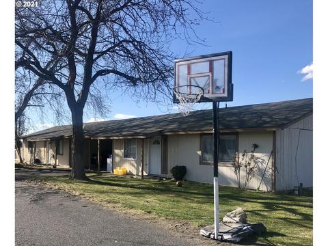 638 Chenowith Ave, Umatilla, OR 97882 photo 1