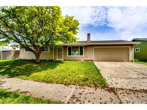 1743 Rainbow Dr, Springfield, OR 97477 photo 1