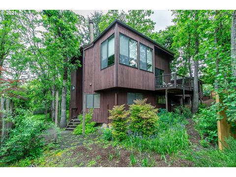 2688 Moon Mountain Dr, Eugene, OR 97403 photo 1