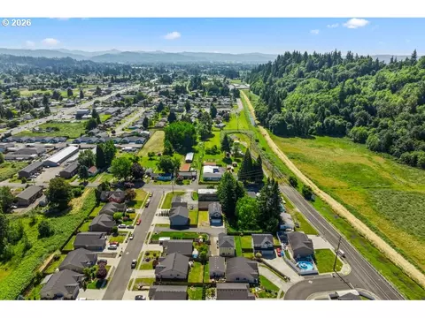 View/Area - 132 Haley Dr, Longview, WA 98632 photo 2 of 4