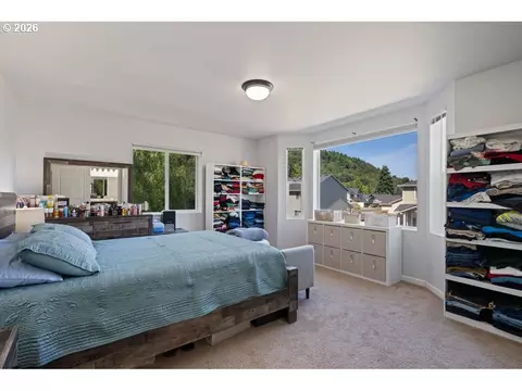 Bedroom - 132 Haley Dr, Longview, WA 98632 photo 1 of 7