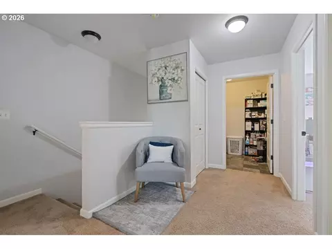 Entry Way - 132 Haley Dr, Longview, WA 98632 photo 2 of 2