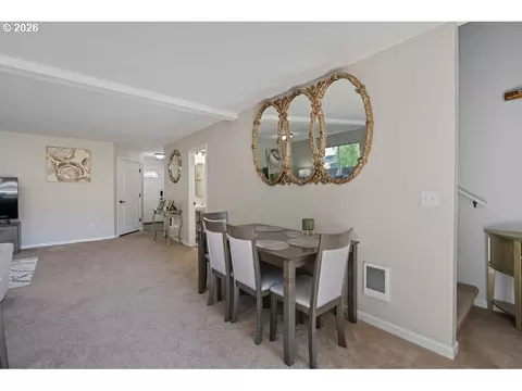 Dining - 132 Haley Dr, Longview, WA 98632 photo 2 of 2