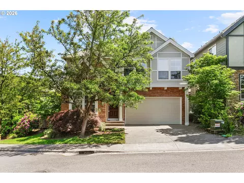 4678 NW Oxbridge Dr, Portland, OR 97229