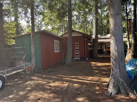 151 Outer Dr, Florence, OR 97439 photo 6