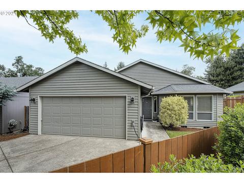 119 E Clifford Ct, Newberg, OR 97132 photo 1