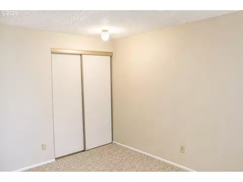 Bedroom - 381 NE Village Squire Ave #2, Gresham, OR 97030 photo 3 of 8