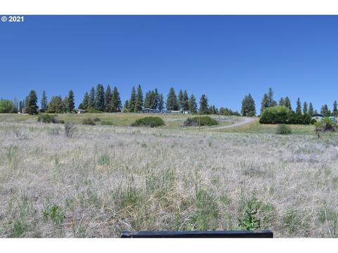 Fred Pl, Chiloquin, OR 97624 photo 2