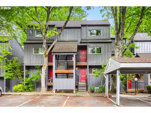 4 Touchstone #111, Lake Oswego, OR 97035