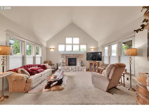 Living - 454 Salty Way, Eugene, OR 97404 photo 1 of 4