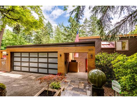 1675 Fircrest Dr, Eugene, OR 97403 photo 1