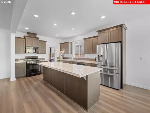 Kitchen - 841 S 26th Ave, Cornelius, OR 97113 photo 1 of 3