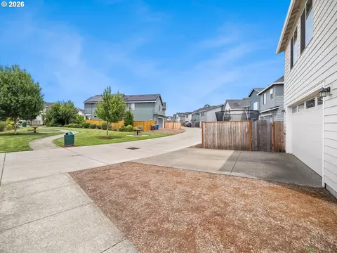 Exterior - 841 S 26th Ave, Cornelius, OR 97113 photo 6 of 10