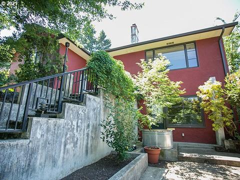 2730 Emerald St, Eugene, OR 97403 photo 1