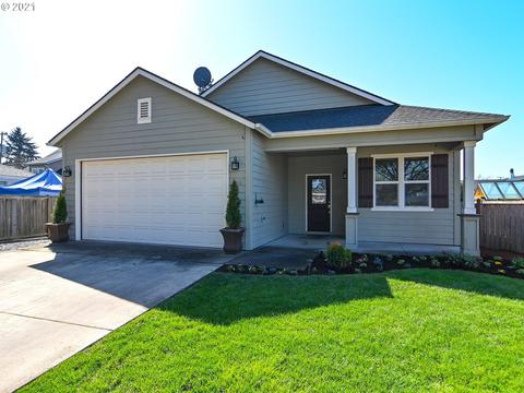990 Arcadia Dr, Eugene, OR 97401 photo 1