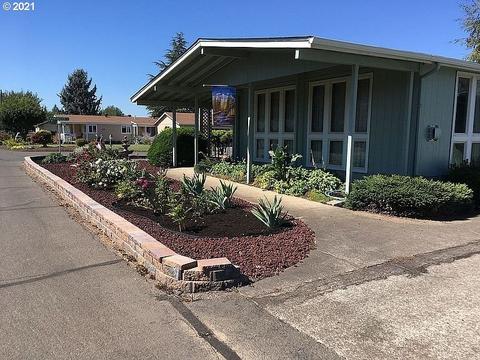 34715 Devonshire Dr, Eugene, OR 97405 photo 1