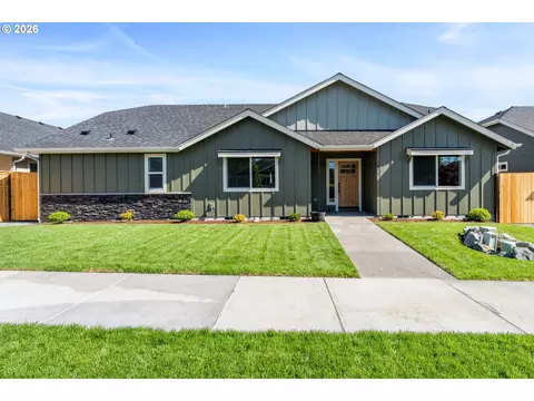 2812 SW Elmer Nelson Ln, Grants Pass, OR 97527