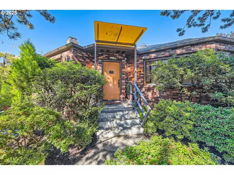 1834 SE 20th Ave, Portland, OR 97214