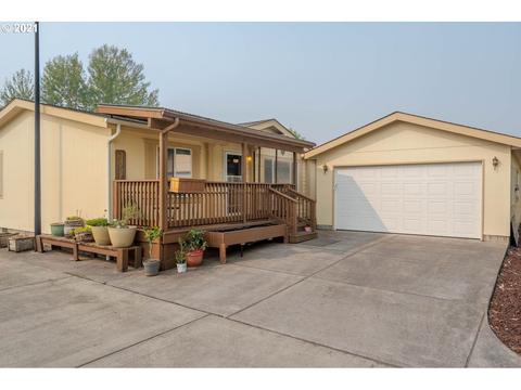 2525 Maia Loop, Springfield, OR 97477 photo 1