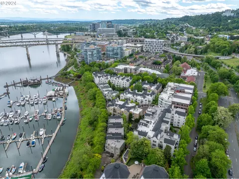 1616 S Harbor Way #308, Portland, OR 97201