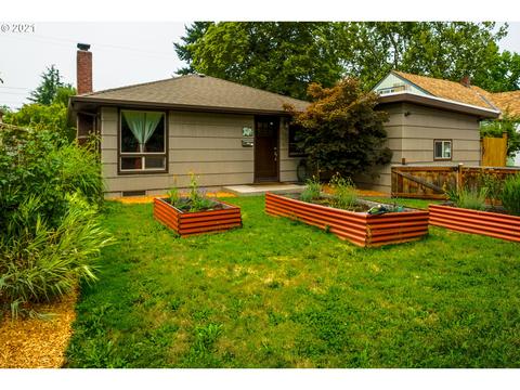 2682 Harris St, Eugene, OR 97405 photo 1