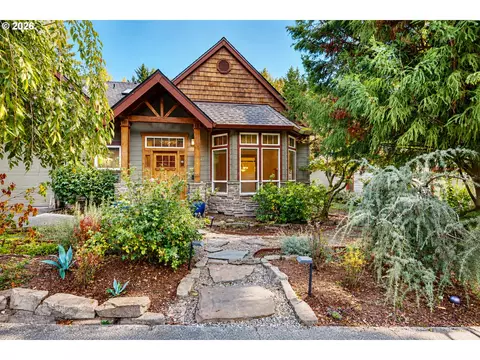 2133 SW Arnold St, Portland, OR 97219
