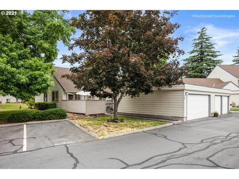 220 NE Village Squire Ave #16, Gresham, OR 97030 photo 1