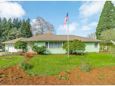 1390 Oak Dr, Eugene, OR 97404 photo 1