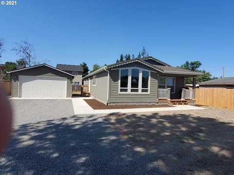 1517 E 9th St, Newberg, OR 97132 photo 1