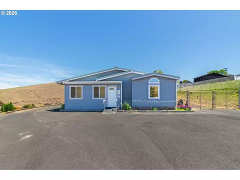 235 Skyline Dr, Heppner, OR 97836