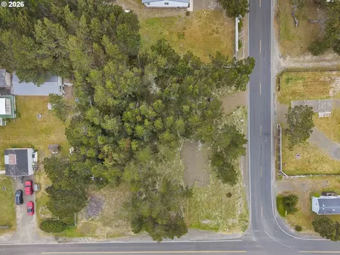 29507 I St, Ocean Park, WA 98640