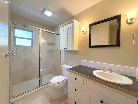 Bath - 1145 W 28th Ave, Eugene, OR 97405 photo 1 of 5