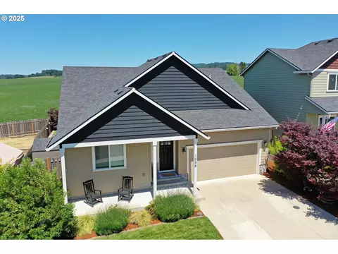 1058 E 16th St, Lafayette, OR 97127