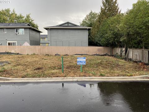 1550 E 3rd St, Newberg, OR 97132 photo 1