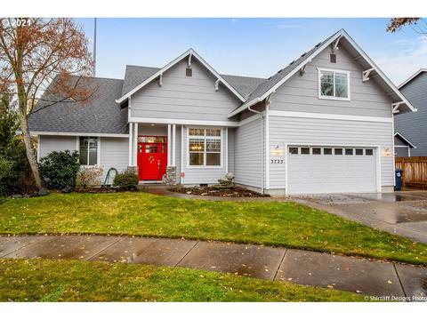3725 Julia Loop, Eugene, OR 97404 photo 1