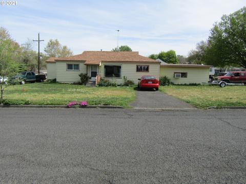 712 SW 31st St, Pendleton, OR 97801 photo 1