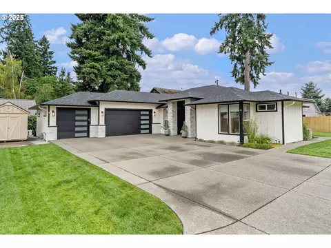 5602 NE 102nd St, Vancouver, WA 98686