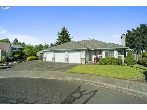 1820 N Laurelwood Loop, Canby, OR 97013