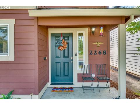 2268 E 3rd St, Newberg, OR 97132 photo 1