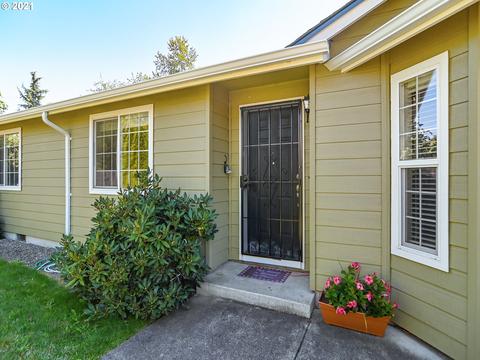 2428 Melrose Loop, Eugene, OR 97402 photo 1