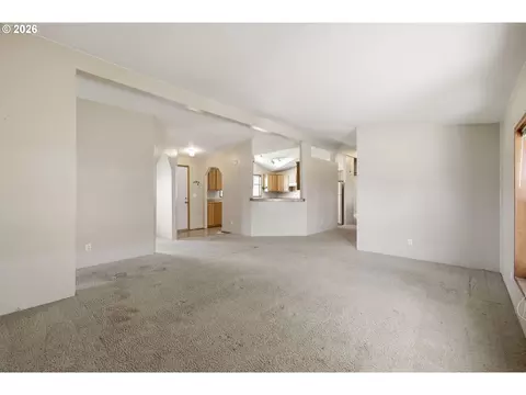 Living - 1699 N Terry St #281, Eugene, OR 97402 photo 3 of 8