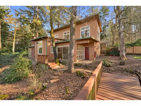 3050 Olive St, Eugene, OR 97405