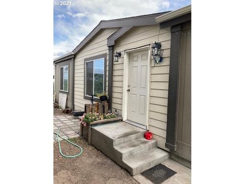 356 SE 3rd St, Pendleton, OR 97801 photo 1