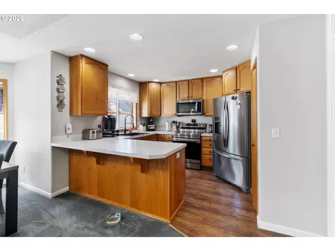 Kitchen - 245 Taurus St, Molalla, OR 97038 photo 1 of 3