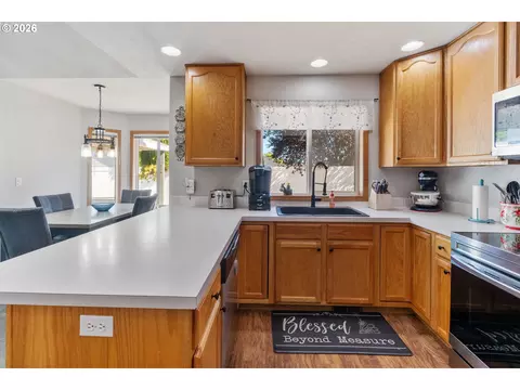Kitchen - 245 Taurus St, Molalla, OR 97038 photo 3 of 3