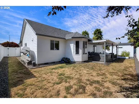 Exterior - 245 Taurus St, Molalla, OR 97038 photo 10 of 10